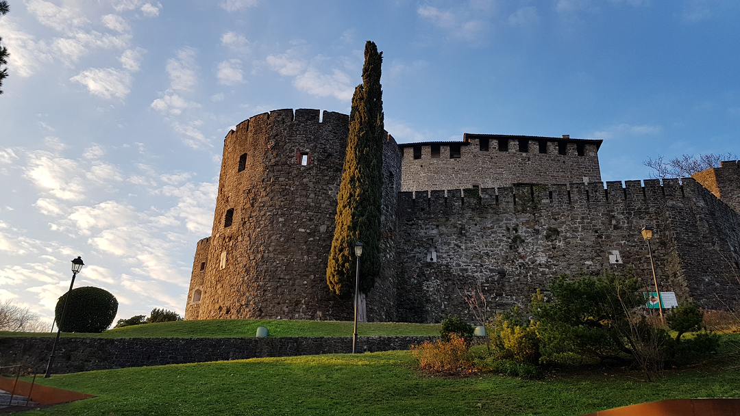 Front for The castle of Gorizia